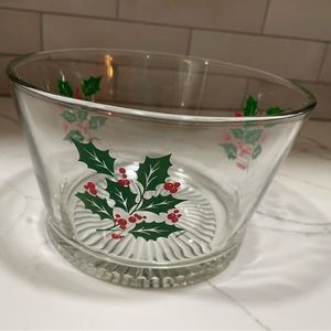 Indiana Glass Holly Berry Ice Bowl
